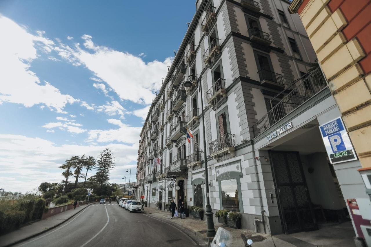 Insieme Suites Napoli Eksteriør bilde