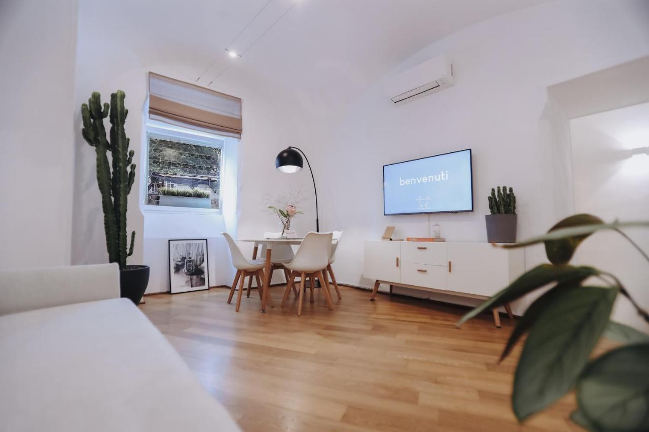 Insieme Suites Napoli Eksteriør bilde